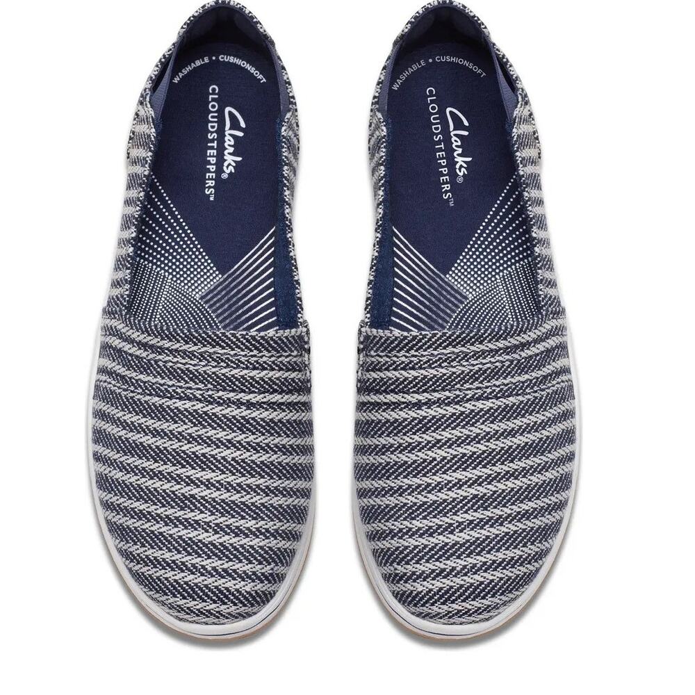 Clarks Cloudsteppers Breeze Step II Slip on Sneaker Women’s 8 Comfort Casual